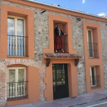 Casa Rural El Horno De La Aldegueela Torrecaballeros Eksteriør billede
