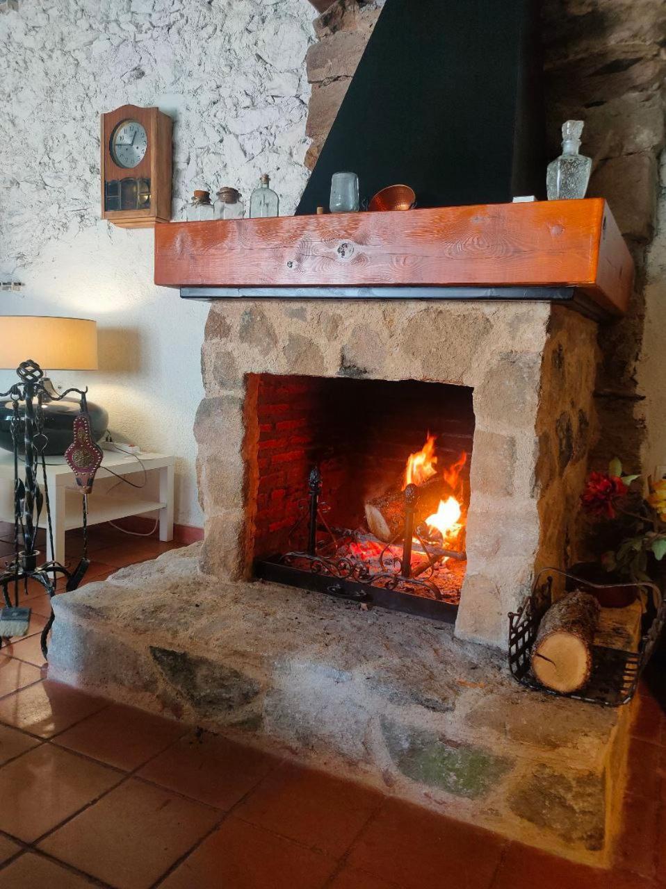 Casa Rural El Horno De La Aldegueela Torrecaballeros Eksteriør billede