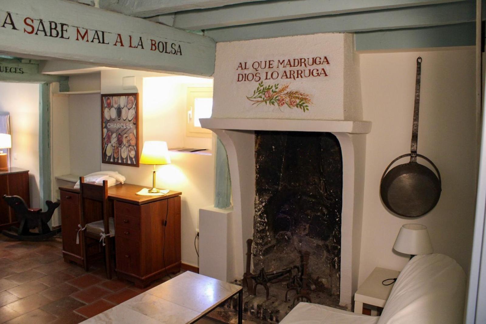 Casa Rural El Horno De La Aldegueela Torrecaballeros Eksteriør billede